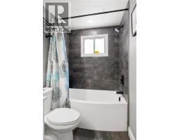 103 BELWOOD Crescent - 18