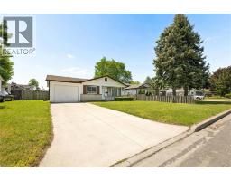 103 BELWOOD Crescent - 3