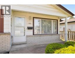 103 BELWOOD Crescent - 4