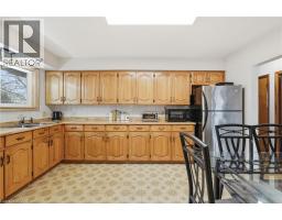 20 NELLIGAN Place - 11