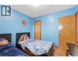 20 NELLIGAN Place - 17