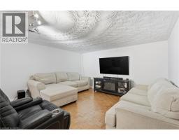 20 NELLIGAN Place - 34