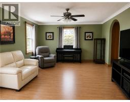 15 BARRETT Avenue - 13