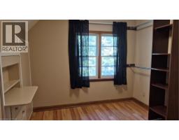 15 BARRETT Avenue - 28