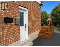 15 BARRETT Avenue - 34