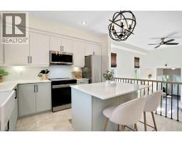 397 PARKVALE Drive - 18