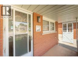 995 WEBER Street E - 5