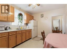 47 CROSTHWAITE Avenue S - 12
