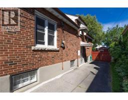 47 CROSTHWAITE Avenue S - 4
