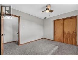 300 KNOLL Street - 38