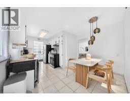 19 GLEN FOREST Drive - 12