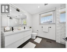 19 GLEN FOREST Drive - 21