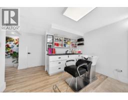 19 GLEN FOREST Drive - 33