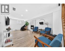 19 GLEN FOREST Drive - 34