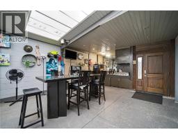1403 SELKIRK Avenue - 28