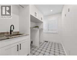 31 WINNETT Street N - 35