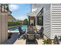 31 WINNETT Street N - 47