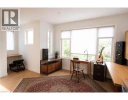 182 ERINDALE Avenue - 42