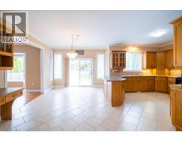 8 SOPHIE Court - 10