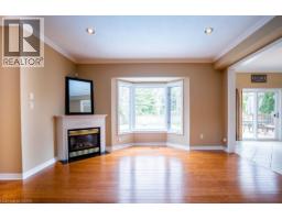 8 SOPHIE Court - 17