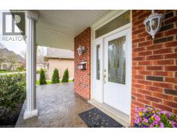 8 SOPHIE Court - 5