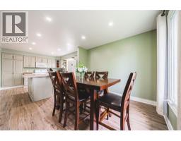27 LUDLOW Crescent - 11