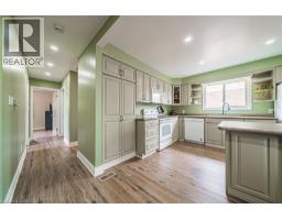 27 LUDLOW Crescent - 16