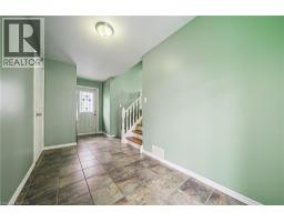 27 LUDLOW Crescent - 3