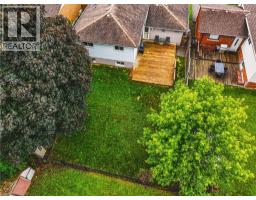 27 LUDLOW Crescent - 43