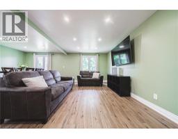 27 LUDLOW Crescent - 5
