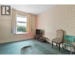427 W DUKE Street W - 12