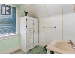 427 W DUKE Street W - 19