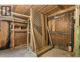427 W DUKE Street W - 25