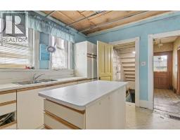 427 W DUKE Street W - 7