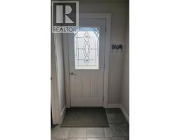 4 PARKSIDE Drive - 5