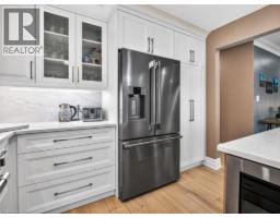 6986 GLENGOWAN Crescent - 16