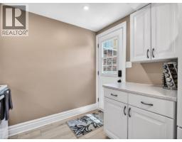 6986 GLENGOWAN Crescent - 30