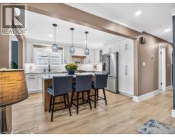 6986 GLENGOWAN Crescent - 9