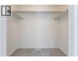 8 ROYWOOD Street - 32