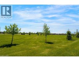 3 COOKE Avenue - 32
