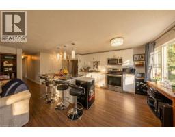 105 MEADOWS Drive - 8