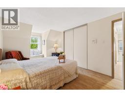 273 NEWPORT Place - 26