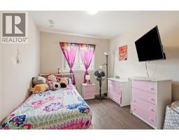 584 JULIA Drive - 19