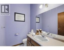 85 STUART Street - 36