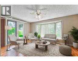6 PINETREE Court - 16