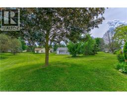 6 PINETREE Court - 32