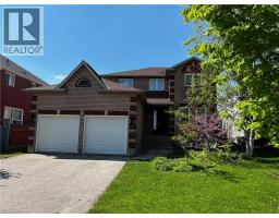 304 DANIEL Crescent - 2