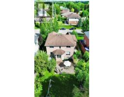 304 DANIEL Crescent - 47