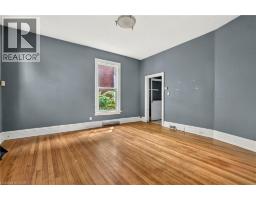 86 SHERMAN Avenue N - 11