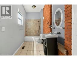 86 SHERMAN Avenue N - 16
